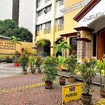 Entire Apartment Near The Araneta Coliseum